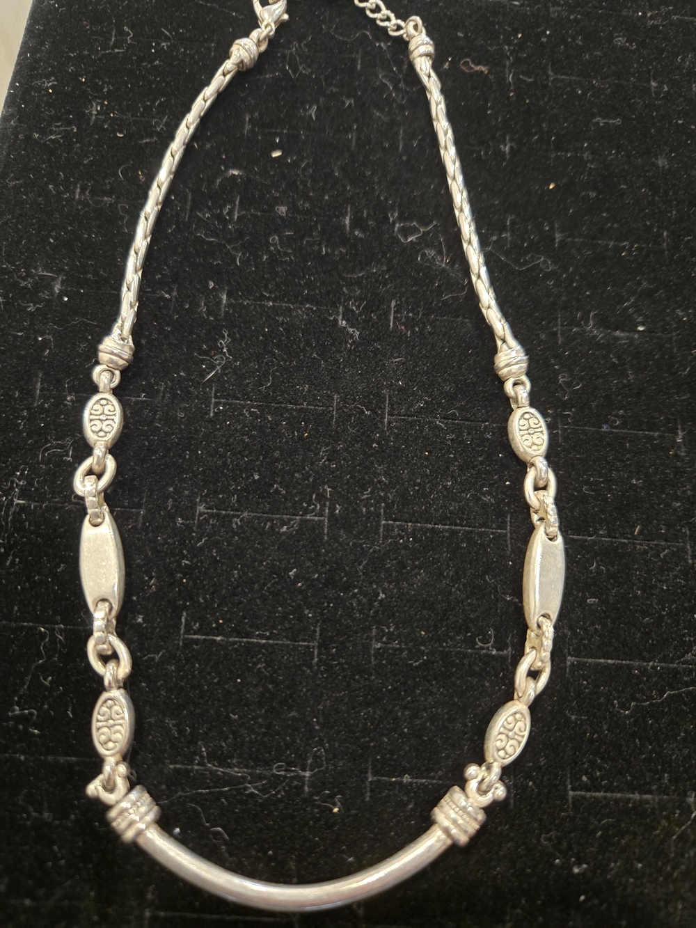 Women's Silver Tone Decorative Link Necklace